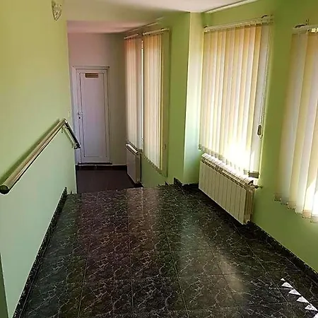 Royal 2* Svilengrad